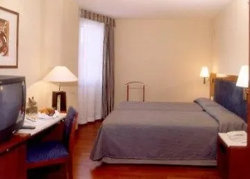 Pedralbes 3*