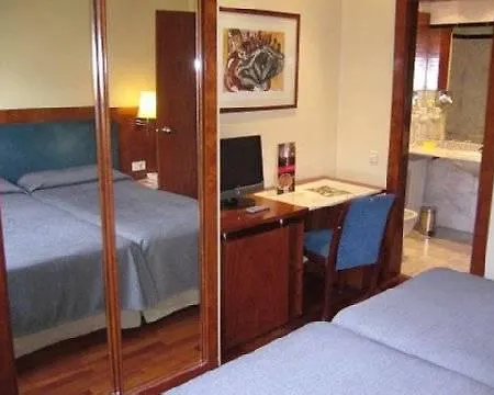 Pedralbes ホテル 3*