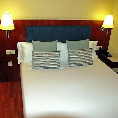 Pedralbes Отель Барселона