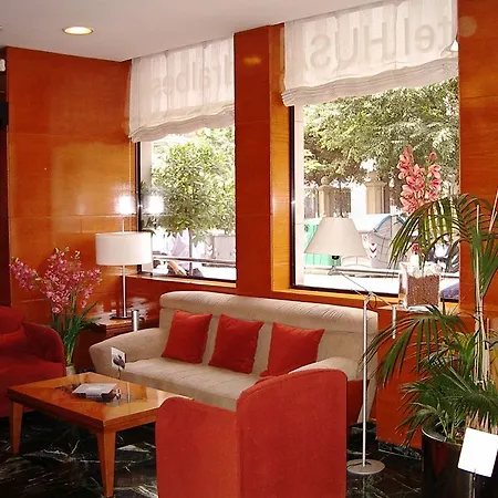 Pedralbes Отель