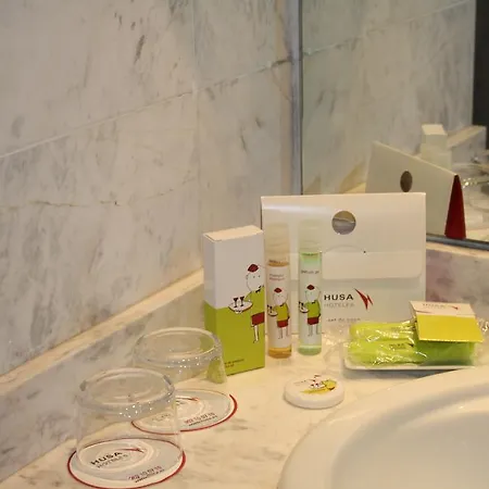 Pedralbes Отель