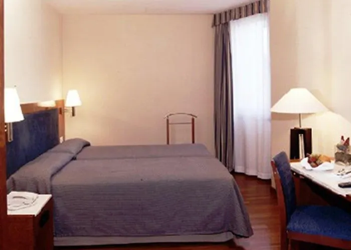 Pedralbes Hotell 3*