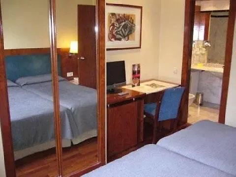 Pedralbes Hotell 3*